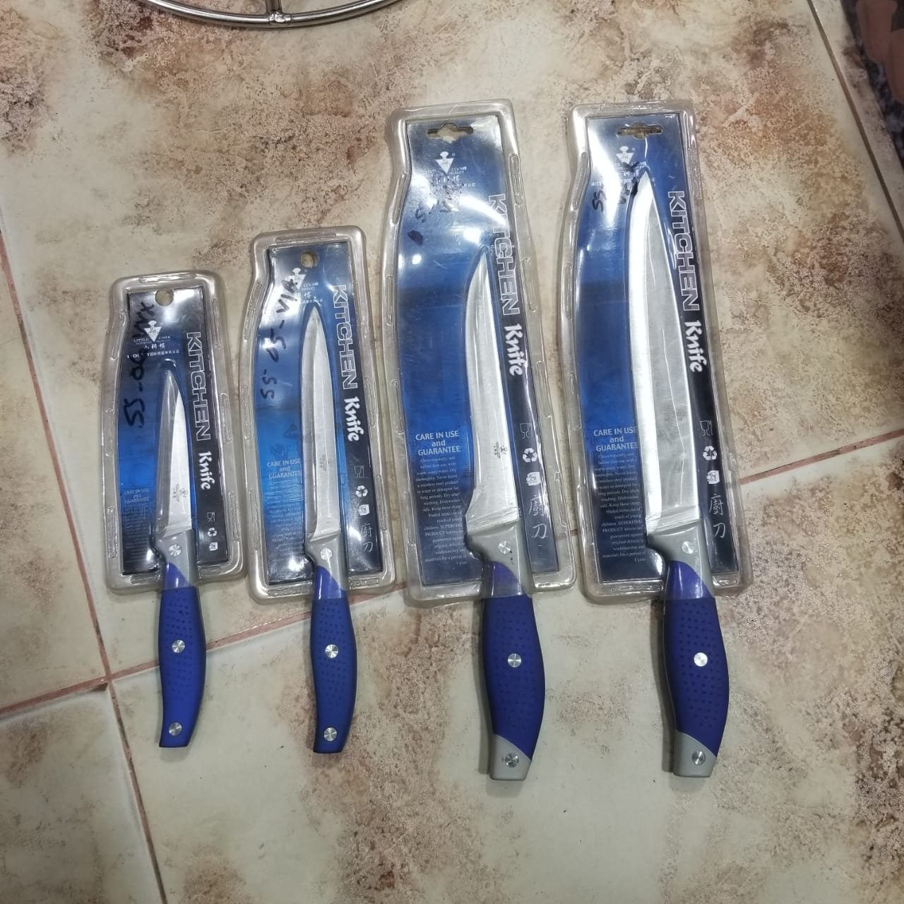 Stainless-steel-knife-KAKS.jpeg